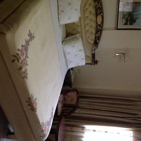 Faso Hotel ワガドゥグー エクステリア 写真